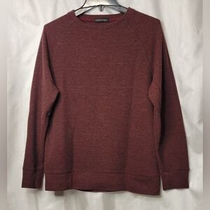 Banana Republic crewneck waffle shirt, burgundy.